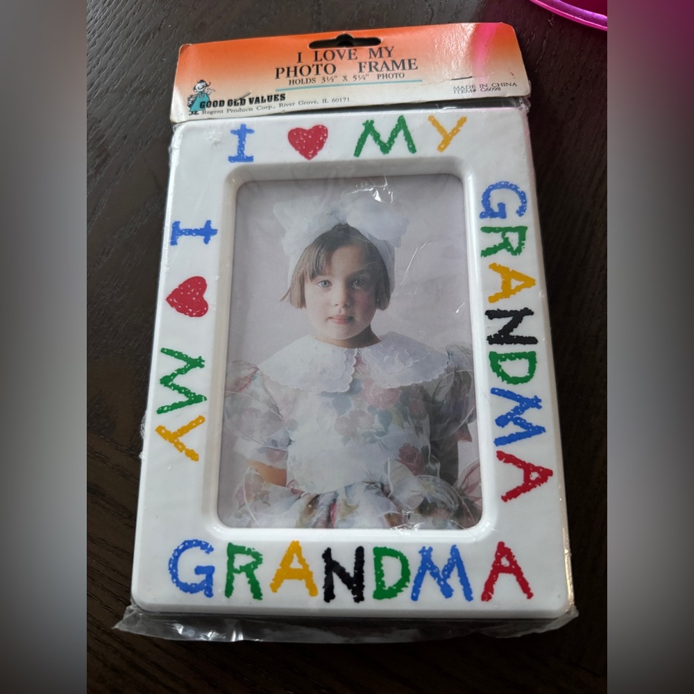 I LOVE MY GRANDMA picture frame colorful white 8x6" holds 5.5x3.5" picture